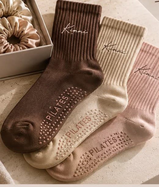 Kinni grip socks in mocha